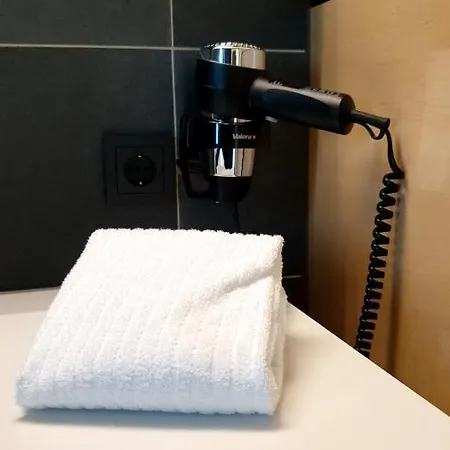 Ill Hotel