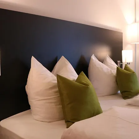 Hotel Ill *