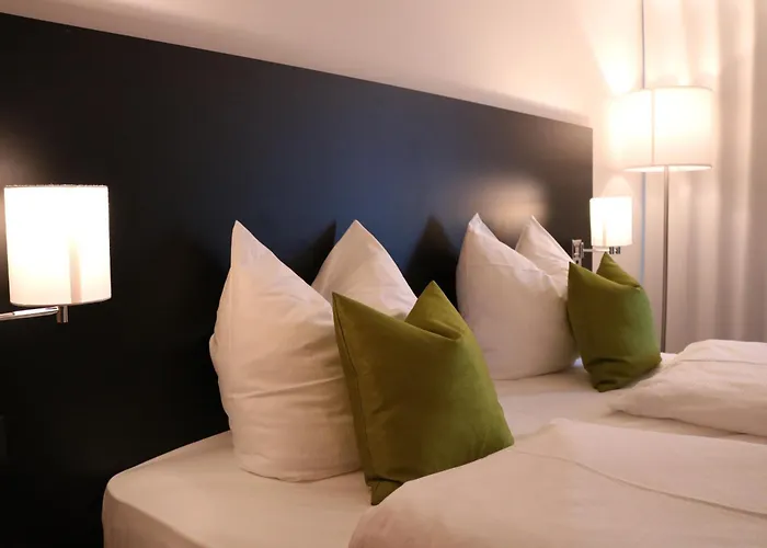 Hotel Ill By Wmm *